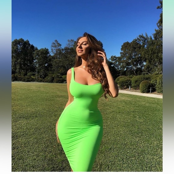 Sexy Bodycon Tank Dress Sleeveless 
8066 - Picture 1 of 6